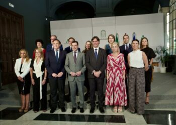 Moreno defiende que la Junta está «construyendo el mejor presente y futuro para las universidades públicas de Andalucía»