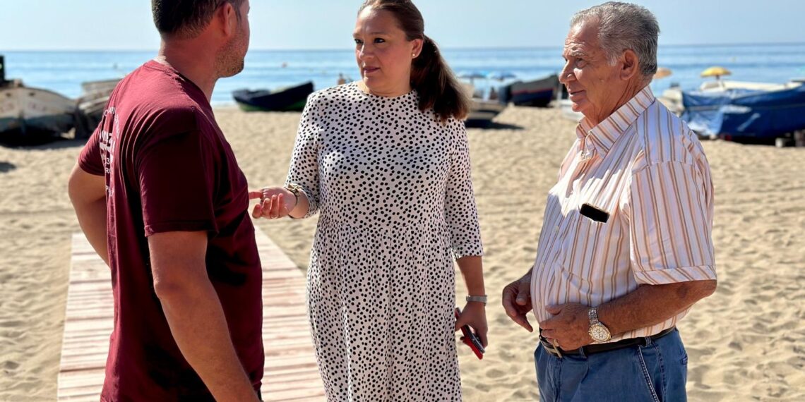 La playa de Los Boliches acoge, este domingo, una nueva escenificación de La Tirada del Copo