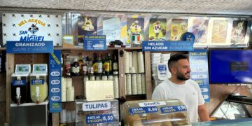 El secreto de la Heladería San Miguel, abierta en Torremolinos desde 1980: «Trabajo, constancia y esfuerzo»