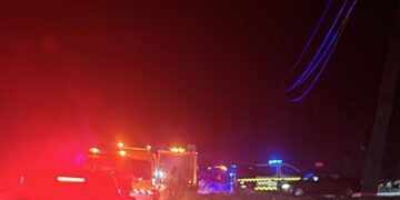 Al menos tres heridos en una colisión frontal en la carretera de acceso a Secadero