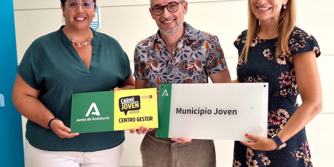 Torremolinos recibe el reconocimiento de Municipio Joven de Andalucía