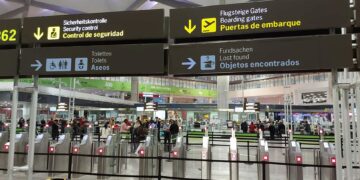 El aeropuerto prevé más de 2.800 vuelos en la operación salida de agosto