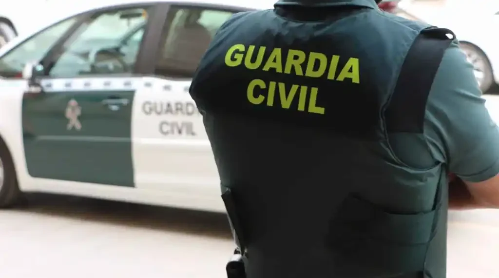 Fallece un guardia civil en un accidente de tráfico en Rincón de la Victoria
