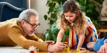 Los abuelos suecos cobrarán por cuidar de los nietos