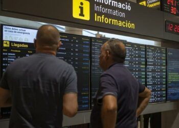 El fallo informático de Microsoft provocó el retraso de más de 40 vuelos en Málaga