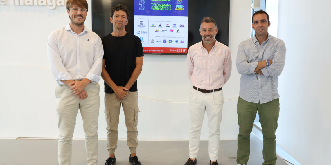 La Diputación impulsa la Travesía a Nado de Torremolinos en su décimo aniversario