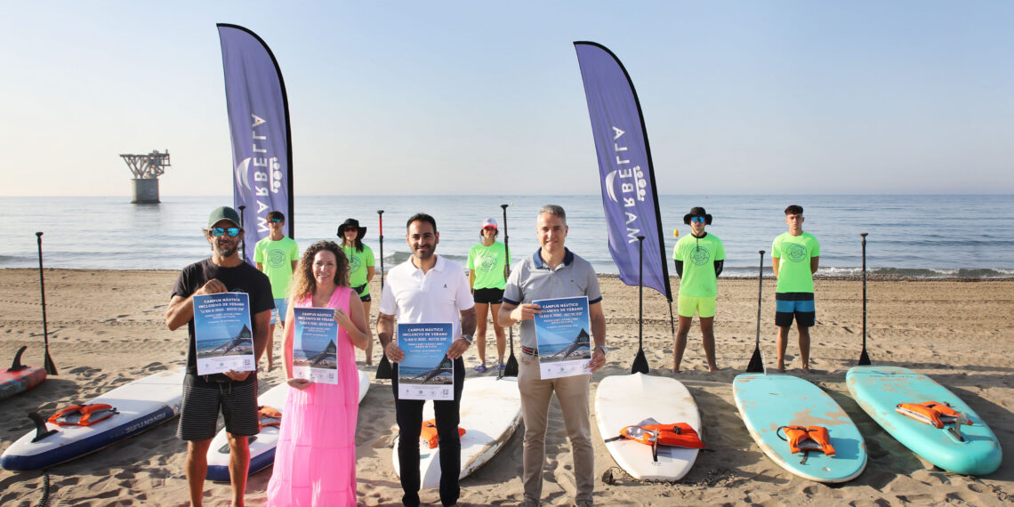 El Ayuntamiento pone en marcha una nueva edición del Campus Náutico Inclusivo para niños de entre 7 y 16 años en la playa de El Cable
