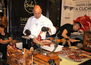 Todo preparado en Estepona para el Certamen de Jamón Popi que arranca el 8 de agosto