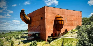 Así es la sorprendente almazara de diseño que abrirá sus puertas en Ronda este otoño