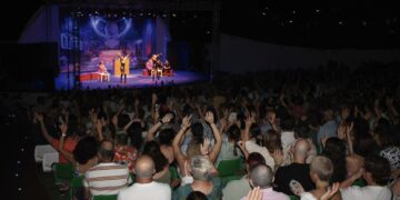 Música en directo, fotografía  y humor marcan la agenda del fin de semana en Mijas