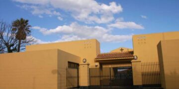 El Ayuntamiento de Torremolinos cierra al público los nichos y el osario del cementerio para solventar un problema de salubridad