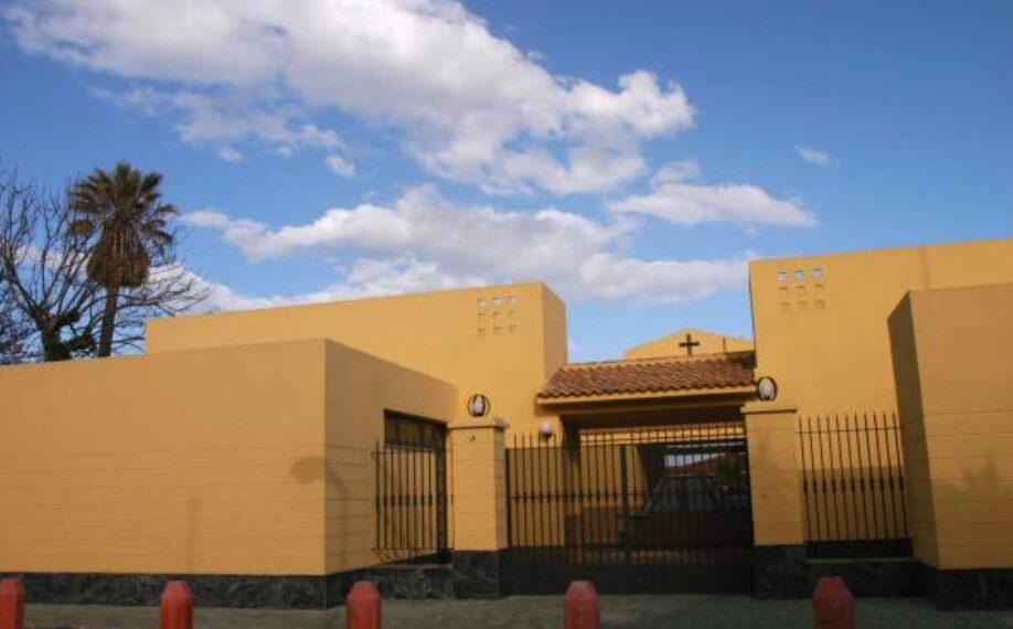 El Ayuntamiento de Torremolinos cierra al público los nichos y el osario del cementerio para solventar un problema de salubridad