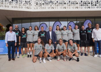 Presentado el equipo senior femenino del CAB Estepona que disputará por cuarto año la LF Challenge
