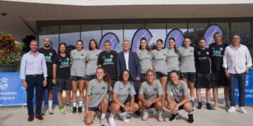 Presentado el equipo senior femenino del CAB Estepona que disputará por cuarto año la LF Challenge