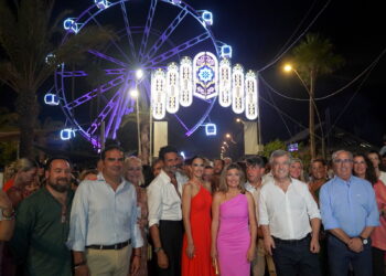 Miles de personas asisten a la inauguración del IX Certamen Mundial del Jamón ‘Ciudad de Estepona’