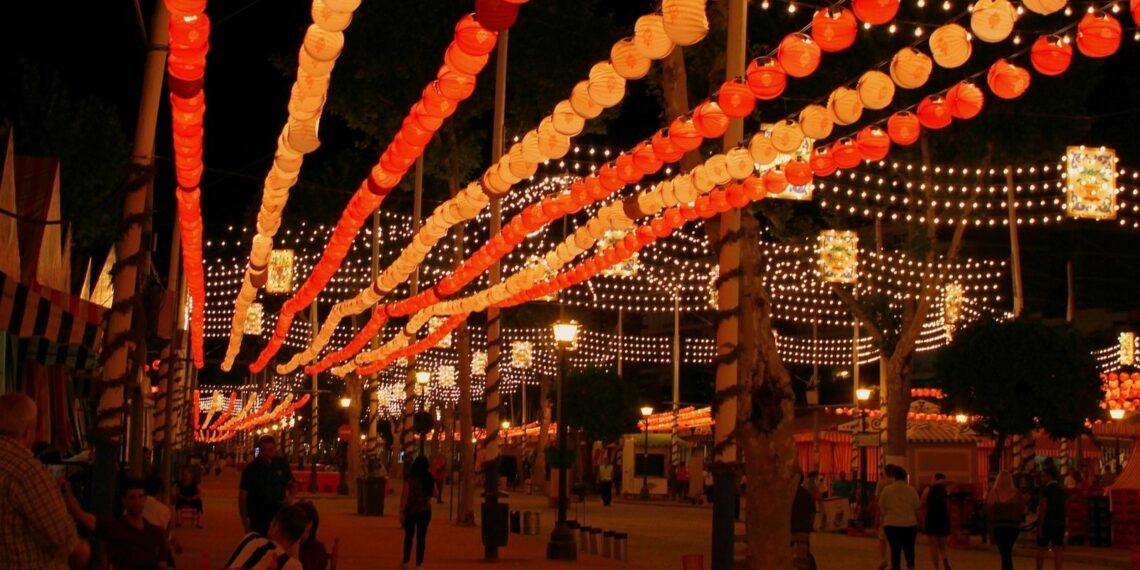 Benalmádena Pueblo se prepara para vivir su Feria en Honor a la Virgen de la Cruz