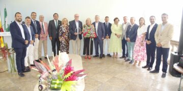 La Mancomunidad entrega a Vicente del Bosque la primera “Medalla de Honor de la Costa del Sol”