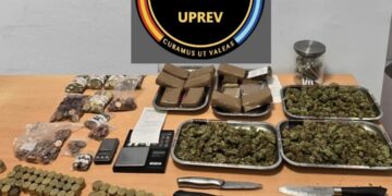 La Policía Local desmantela dos supuestos establecimientos de hostelería dedicados presuntamente a la venta de droga