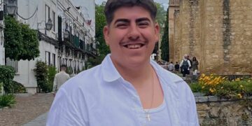 Juan José Marín Cortés firma el cartel de la feria de Mijas Pueblo 2024