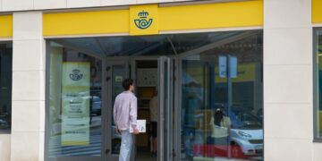 Correos y el Ministerio de Cultura firman el convenio de colaboración para la gestión del pago del Bono Cultural Joven