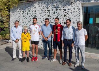 Presentadas las nuevas equipaciones de la UD San Pedro para la próxima temporada, un club que sigue creciendo hasta llegar a los 30 conjuntos
