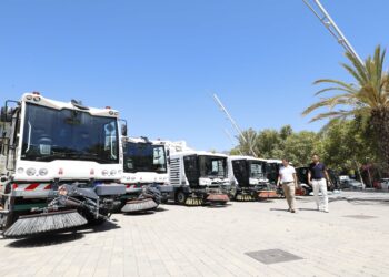 Marbella adquiere diez nuevas barredoras para Limpieza y sigue avanzando en la renovación de la flota de la delegación