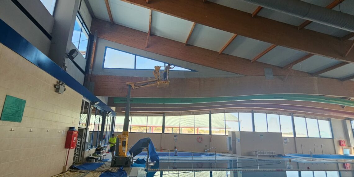 Torremolinos lleva a cabo obras y trabajos de mantenimiento en las Piscinas Virgen del Carmen I y II para su reapertura el próximo septiembre