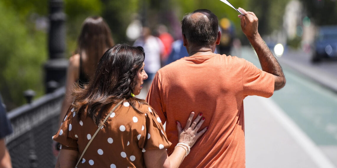 Avisos por calor este domingo en toda Andalucía: los termómetros alcanzarán los 40º