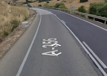 Tres fallecidos y tres heridos en un choque frontal entre dos vehículos en la A-356 en Casabermeja