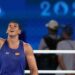 Ayoub Ghadfa se cuelga la medalla de plata en la final de boxeo