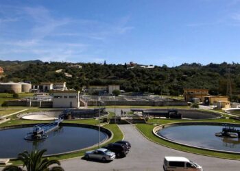 Acosol saca a concurso la reparación de dos tramos de la red de saneamiento en Marbella y Estepona