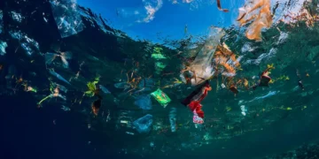 Científicos logran producir grafeno a partir de microplásticos reciclados