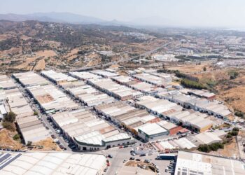 Estepona activa un plan de mejoras en el polígono industrial que se ejecutará durante tres semanas
