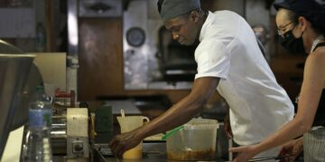 La cifra de trabajadores extranjeros en Málaga crece un 9,4% en un año