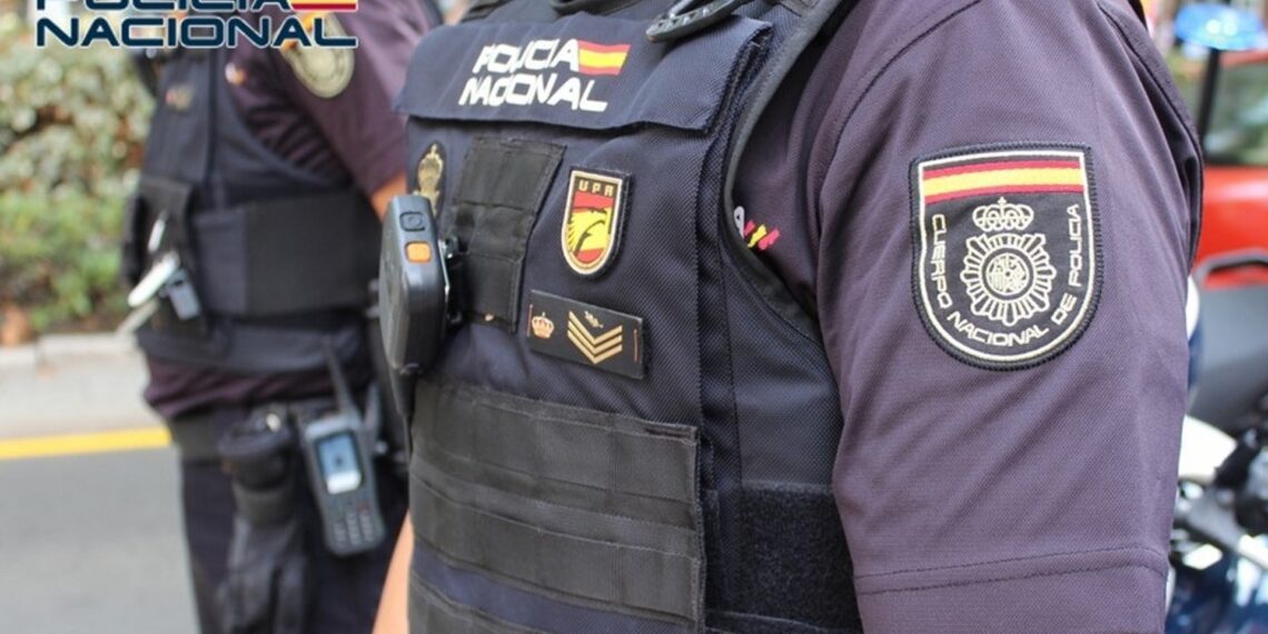 Detenido por sacar hasta 30 mil euros del banco utilizando DNI robados