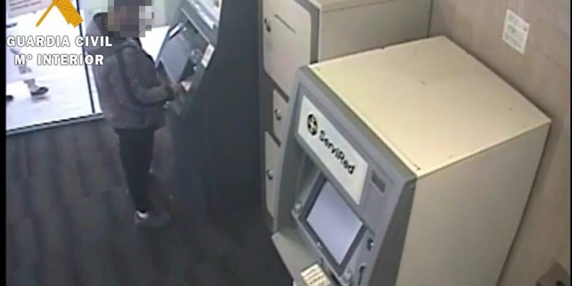 Cae un grupo dedicado a la estafa en la compraventa de mascotas por Internet