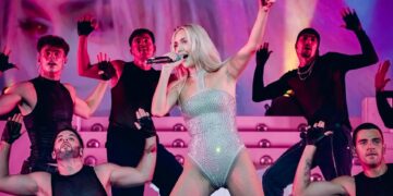 Ana Mena debuta con éxito en el escenario de Starlite con todas las entradas agotadas