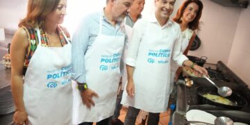 Moreno valora «el liderazgo» de Málaga como «ejemplo de la gestión consolidada del PP»