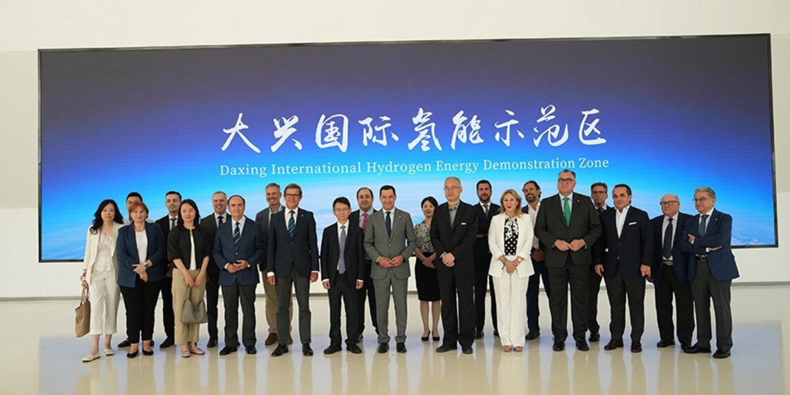 Moreno se reúne este jueves en China con el Gobierno Municipal de Pekín y visita la sede de la tecnológica Huawei