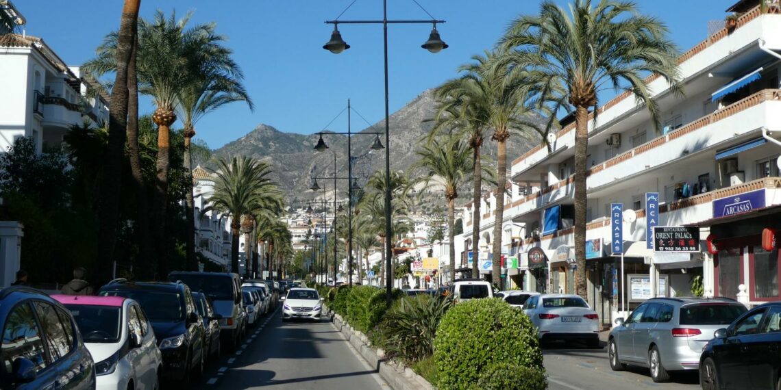 Benalmádena vuelve a vivir un verano marcado por los cortes de luz
