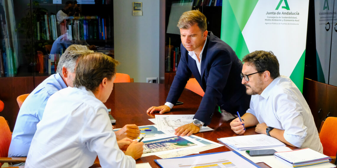 Marbella a la Junta la documentación para la renovación por 25 años de la concesión del Puerto Deportivo Virgen del Carmen