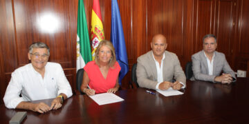 Marbella mantiene su apuesta por la dinamización del comercio sampedreño con una nueva subvención de 27.000 euros a Apymespa