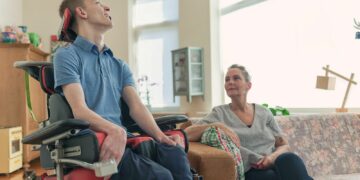 La nueva Ley ELA permitirá a los pacientes obtener cuidados 24h y apoyo a cuidadores, entre otros beneficios