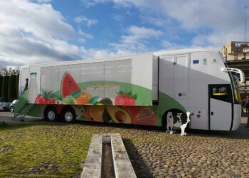 El Frutibús acercará la alimentación saludable a los alumnos de más de 170 centros en el nuevo curso