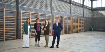 La delegada de la Junta destaca el «enorme esfuerzo» realizado en Mijas para dotarlo de un nuevo instituto este curso
