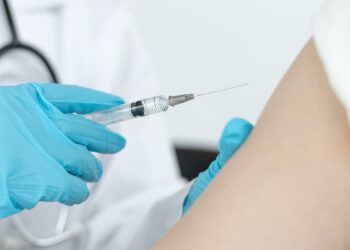 Prueban en España la primera vacuna contra el cáncer de pulmón