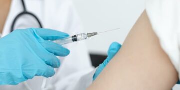 Prueban en España la primera vacuna contra el cáncer de pulmón