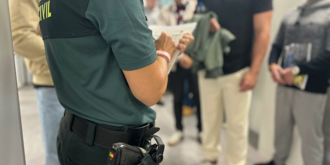 Casi 26.500 personas opositan este fin de semana a una de las 2.721 plazas ofertadas para ingresar a la Guardia Civil