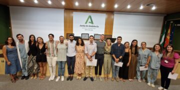 El Hospital Universitario Costa del Sol rinde homenaje a los 20 especialistas internos residentes que finalizan este mes su formación