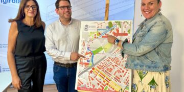 El Ayuntamiento de Fuengirola volverá a habilitar durante la Feria del Rosario una bolsa de aparcamientos en la avenida de Andalucía